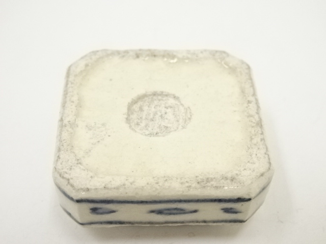 Ｐ７５１　香合　『冬柴文廣造』『陶製』『釣鐘香合』　共箱　茶道具 P751 香合 『冬柴文廣造』『陶製』『釣鐘香合』 共箱 茶道具